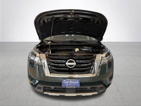 Certified 2024 Nissan Pathfinder SL AWD/4WD image 5