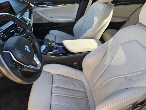 Used 2019 BMW 530i w/ Convenience Package image 17