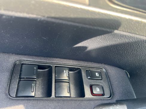 Used 2010 Honda CR-V LX image 13