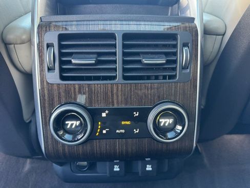Used 2019 Land Rover Range Rover Sport HSE image 24