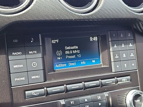 Used 2018 Ford Mustang Coupe RWD image 17