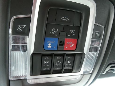 Used 2020 RAM 2500 Laramie AWD/4WD image 31