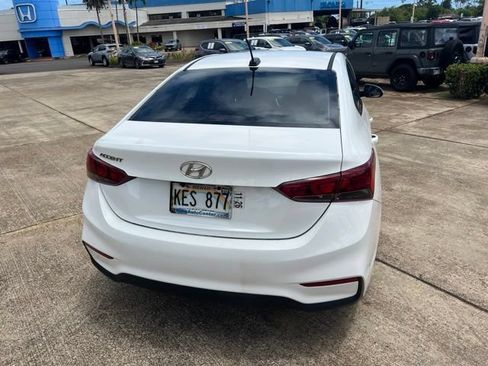 Used 2022 Hyundai Accent SEL FWD image 6