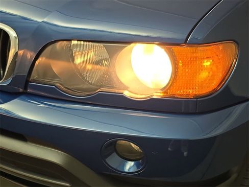 Used 2003 BMW X5 3.0i image 30
