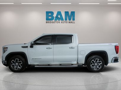 Used 2022 GMC Sierra 1500 SLT w/ SLT Premium Package