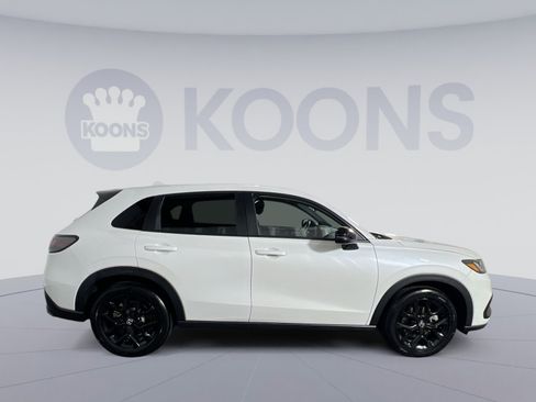 Used 2023 Honda HR-V Sport image 8