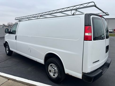 Used 2013 Chevrolet Express 2500 Extended image 5