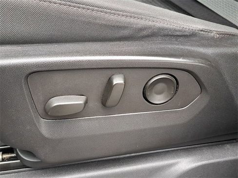 Used 2022 Chevrolet Silverado 1500 Custom image 19