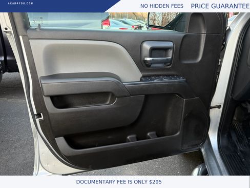 Used 2018 Chevrolet Silverado 1500 Custom image 17