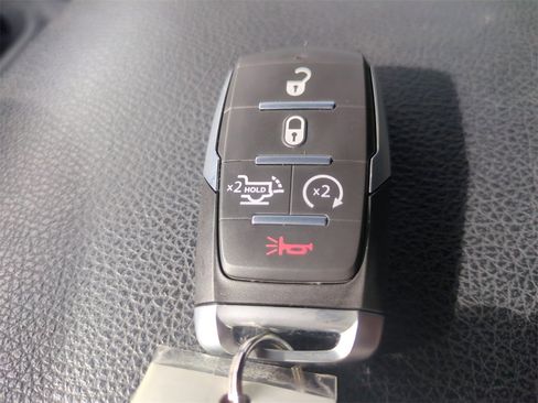 Used 2022 RAM 1500 Big Horn image 32