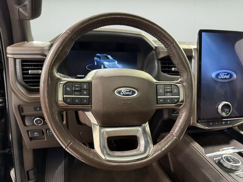 Used 2023 Ford Expedition King Ranch RWD image 16