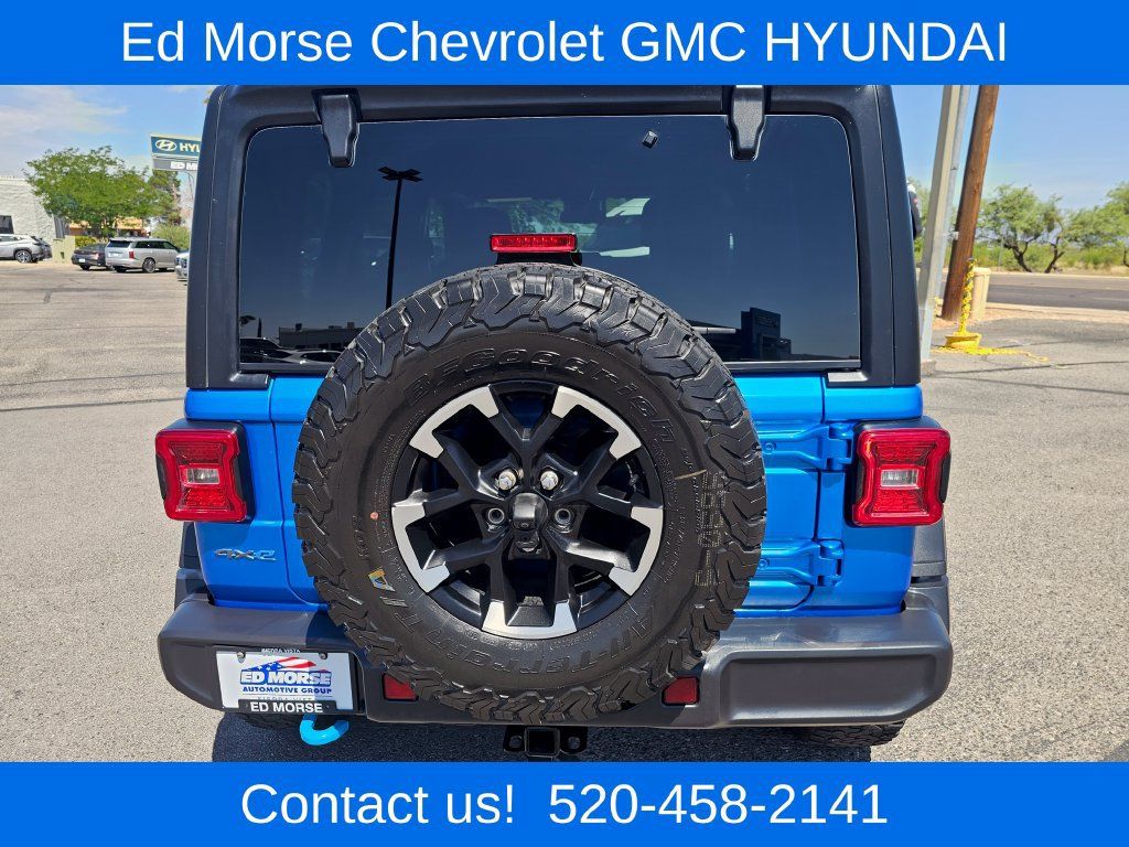 Used 2024 Jeep Wrangler Unlimited Rubicon 4xe AWD/4WD image 4