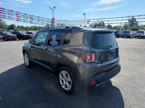 Used 2017 Jeep Renegade Limited FWD image 7