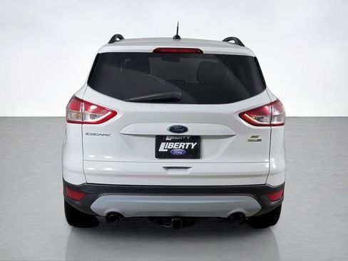 Used 2015 Ford Escape SE w/ Equipment Group 201A image 4