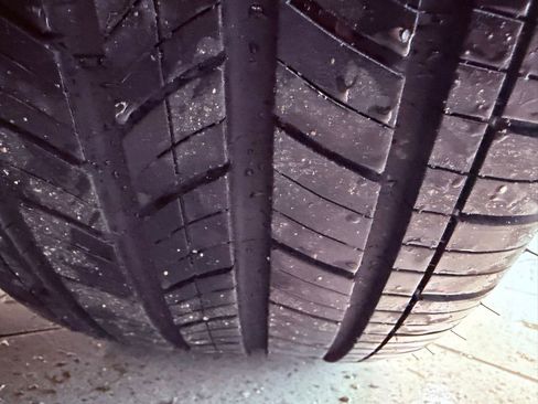 Used 2025 Lexus ES 300h w/ Premium Package image 17