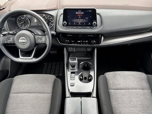 Used 2023 Nissan Rogue SV FWD image 14