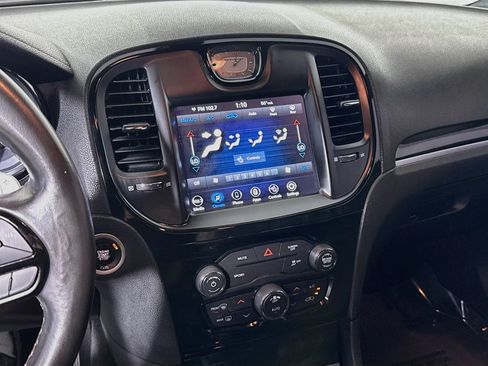 Used 2020 Chrysler 300 S RWD image 18