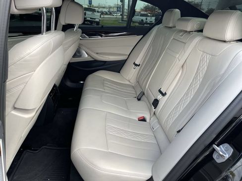 Used 2020 BMW M550i xDrive AWD/4WD image 23