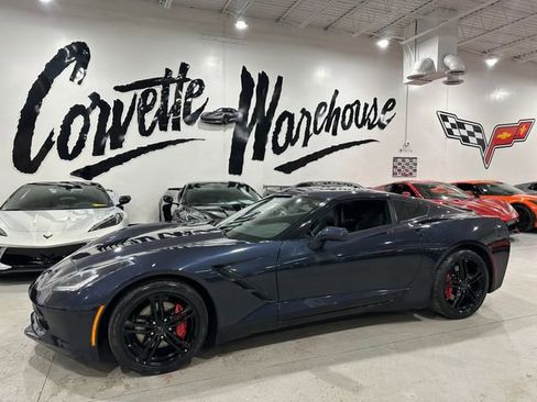 Used 2016 Chevrolet Corvette Stingray Coupe w/ Carbon Flash Badge Package image 28