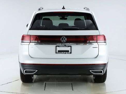New 2026 Volkswagen Atlas SE image 8