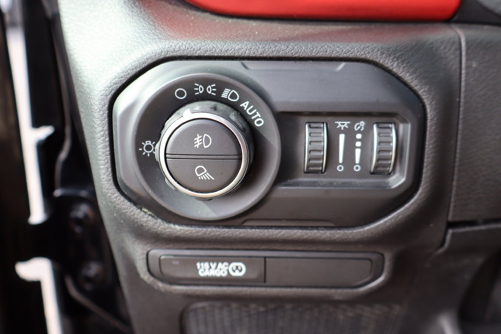 Used 2020 Jeep Gladiator Rubicon AWD/4WD image 32