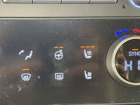 Used 2025 Hyundai Sonata Limited image 25