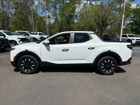 Used 2025 Hyundai Santa Cruz SEL FWD image 2