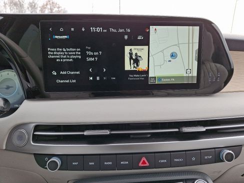 Used 2024 Hyundai Palisade Limited AWD/4WD image 18