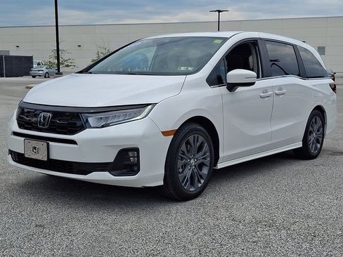 Used 2025 Honda Odyssey Touring image 6