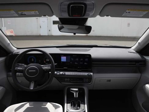 Used 2024 Hyundai Kona SEL AWD/4WD image 26