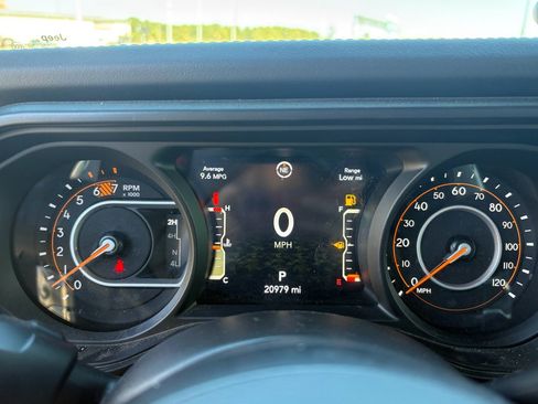 Used 2024 Jeep Wrangler Unlimited Rubicon w/ Convenience Group image 15