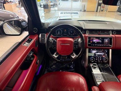 Used 2018 Land Rover Range Rover Autobiography image 13