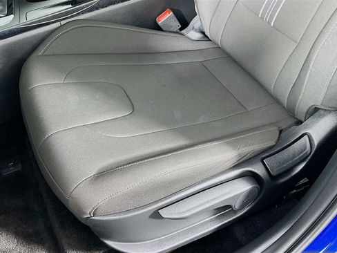 Certified 2023 Hyundai Elantra SEL w/ Preferred Accessory Package image 19