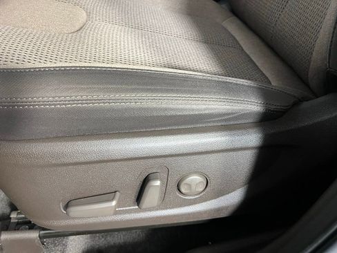 Used 2023 Hyundai Santa Fe SEL Convenience image 24