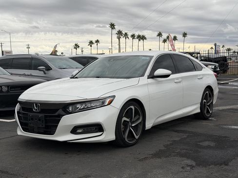 Used 2020 Honda Accord Sport image 3