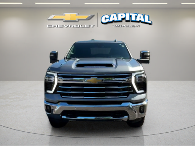 Used 2025 Chevrolet Silverado 2500 LTZ w/ LTZ Plus Package AWD/4WD image 8
