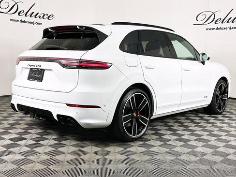 Used 2022 Porsche Cayenne GTS w/ Premium Package Plus image 6