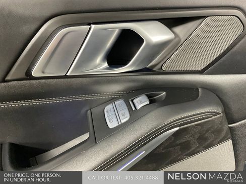 Used 2022 BMW X7 M50i w/ Luxury Seating Package AWD/4WD image 21