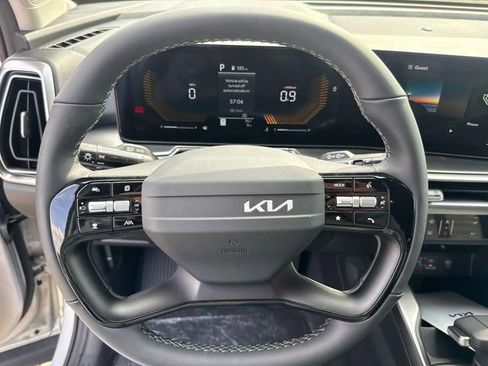 New 2026 Kia Sorento LX FWD image 23