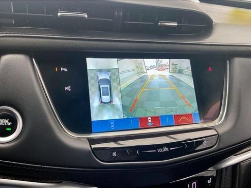 Used 2019 Cadillac XT5 Platinum AWD/4WD image 23
