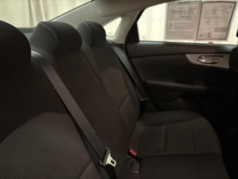 Certified 2024 Kia Forte LXS w/ LXS Technology Package FWD image 21