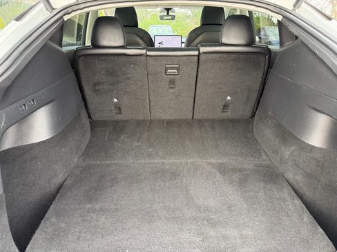 Used 2021 Tesla Model Y Long Range image 15