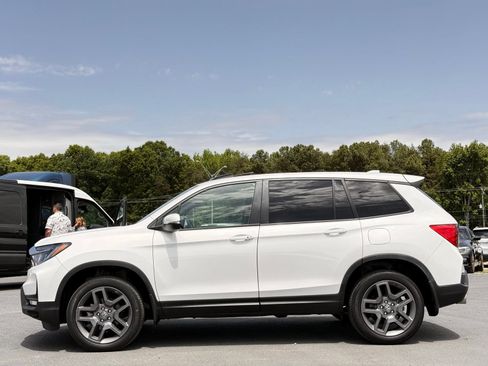 Used 2023 Honda Passport EX-L image 11