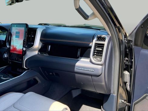 Used 2025 RAM 1500 Tungsten AWD/4WD image 37