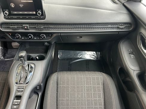 Used 2024 Honda HR-V Sport image 14