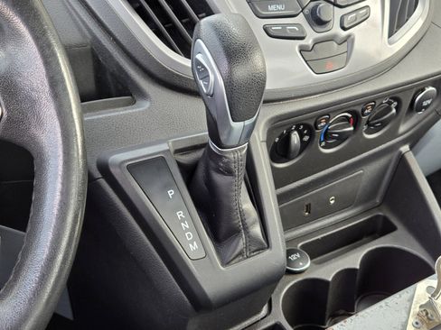 Used 2015 Ford Transit 350 138 DRW w/ Premium Package image 18