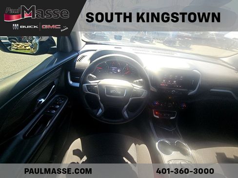 Used 2024 GMC Terrain SLE w/ Driver Convenience Package image 17