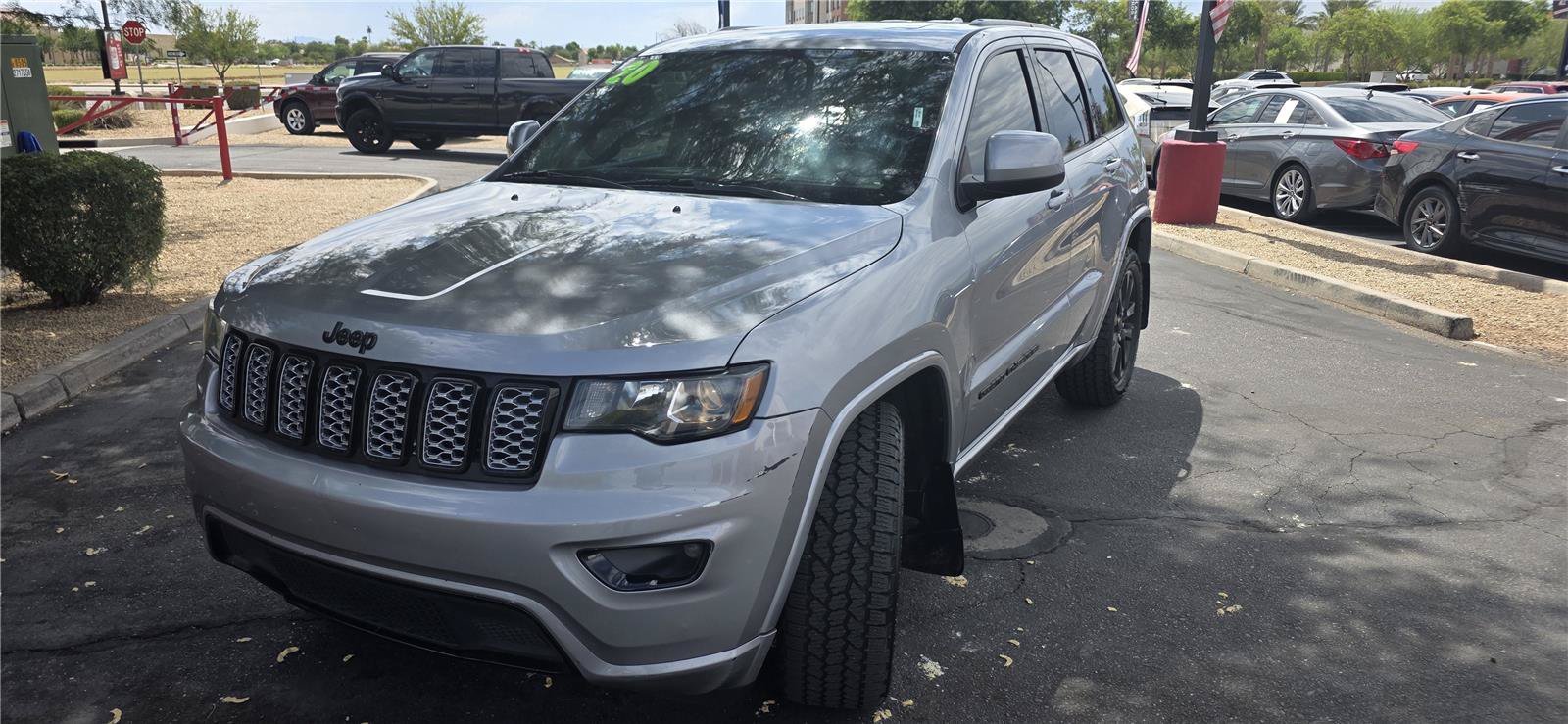 Used 2020 Jeep Grand Cherokee Altitude AWD/4WD image 1