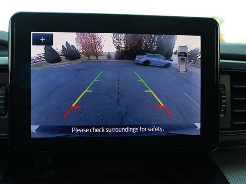 Used 2020 Ford Explorer XLT w/ Comfort Package image 25