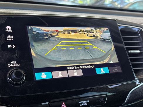 Used 2022 Honda Pilot Touring image 29